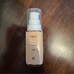 L'Oréal Super-blendable Foundation C2 light